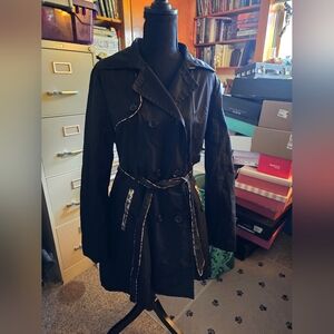 Betsey Johnson- Trenchcoat- Leopard Print detail- Sz Large